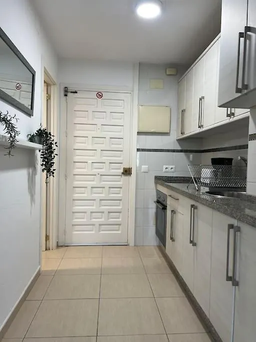 Apartamento Benalbeach En La Playa Benalmádena