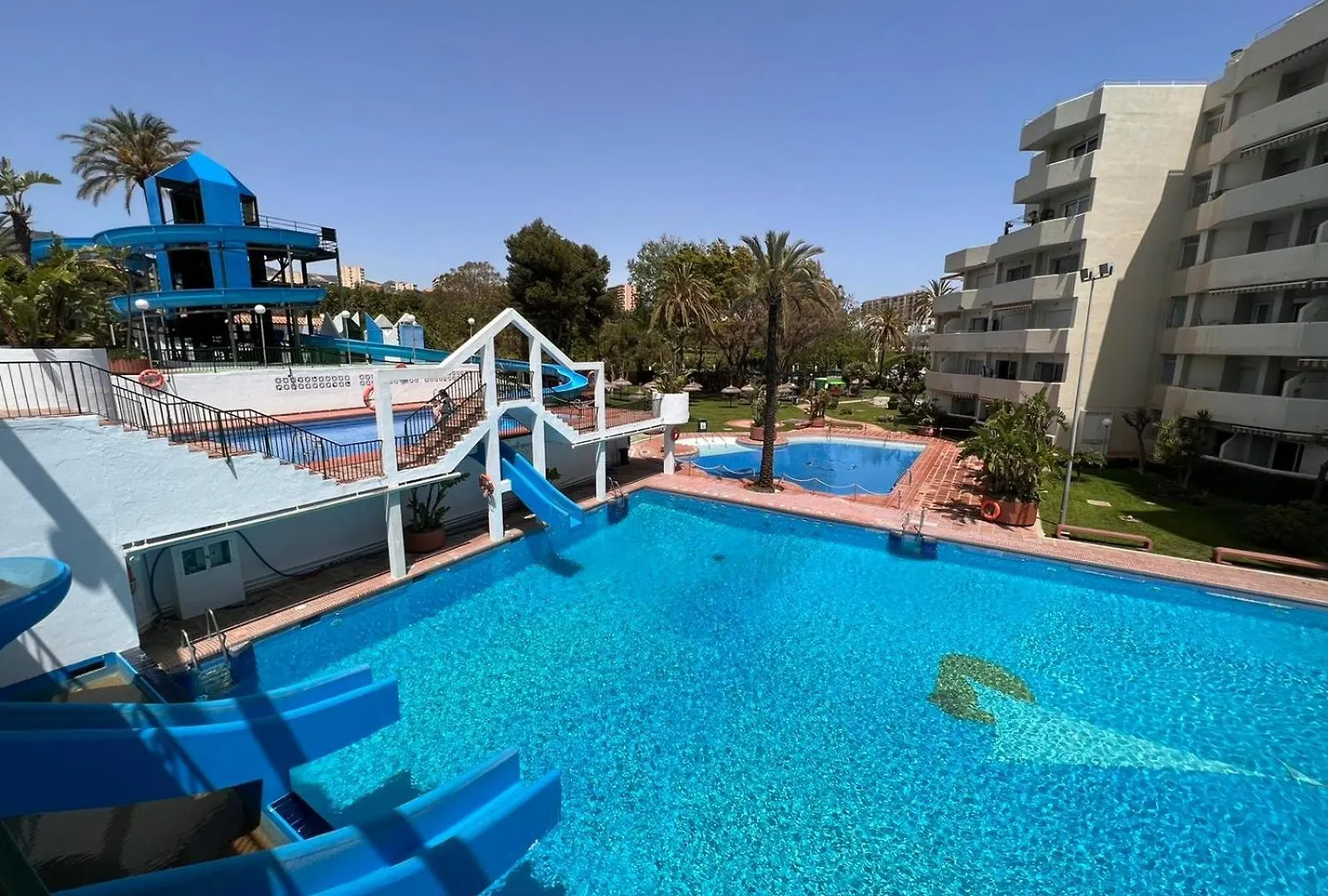 Apartamento Benalbeach En La Playa Benalmádena